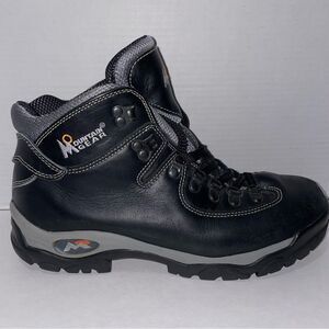 Mountain Gear High Top Hiking Boots Men Size 12 US 46 EU Waterproof Outdoors